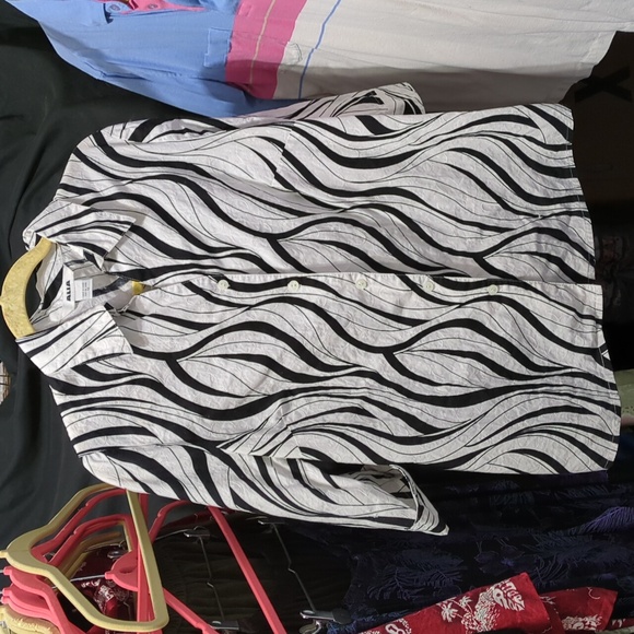 Alia Tops - Alia black and white top size 12 (InvW022)